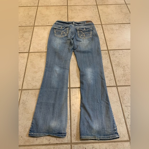 Wallflower Luscious Curvy Fit Bootcut Jeans Size 7 Embroidered Back Pockets Y2K - Picture 3 of 12